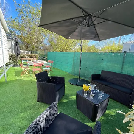 Bungalow Vias Plage Camping *