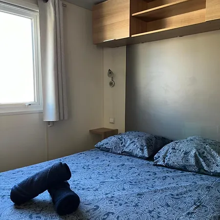 Bungalow Vias Plage Camping *
